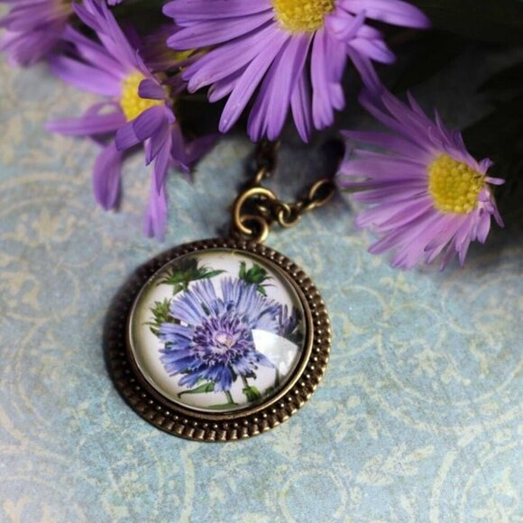 Purple Aster Flower Ornate Pendant Necklace - Antique Cottage Core Jewelry - Picture 2 of 6